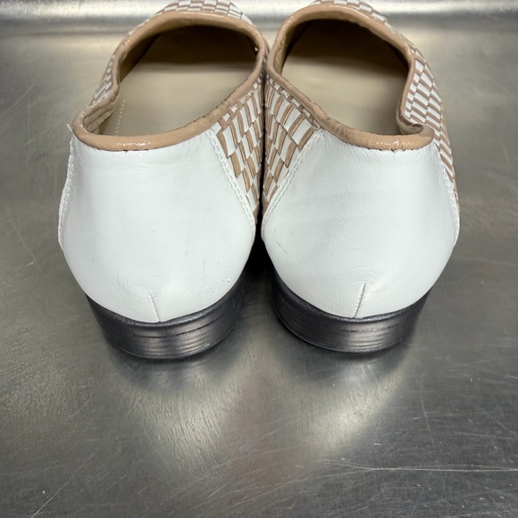 Trotters Liz Leather woven loafers size 9 - Picture 4 of 7